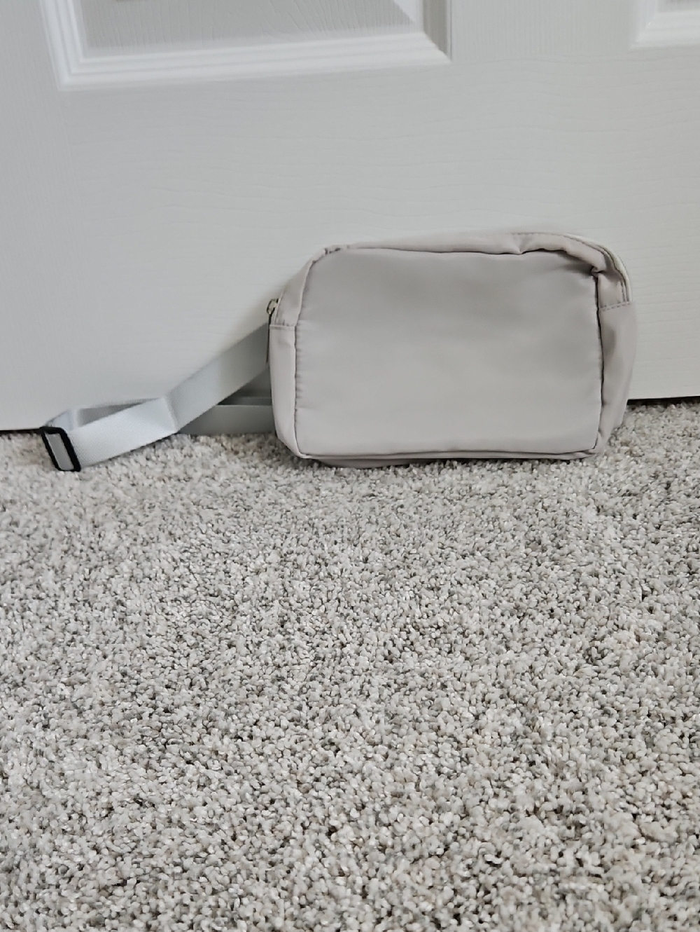 Bijoux Terner Crossbody Fanny Pack Light Gray